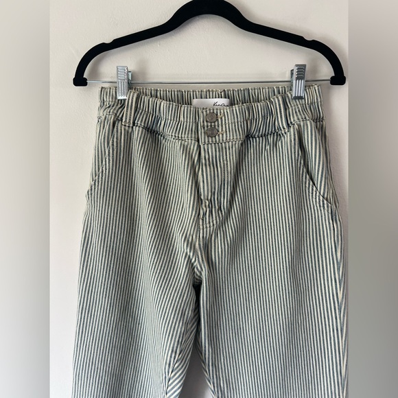 Kancan High Rise Blue & White Railroad Striped Stretch Tapered Mom Jeans Size 26 - Picture 2 of 9